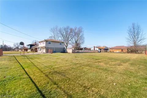 Exterior - 622 Matawan Ave, Campbell, OH 44405 photo 13 of 13