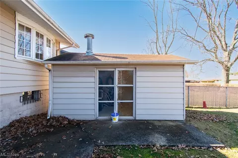 Exterior - 622 Matawan Ave, Campbell, OH 44405 photo 5 of 13
