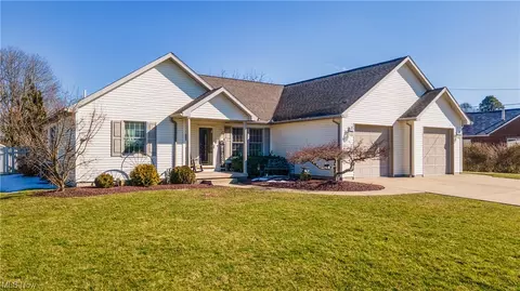 153 Patterson Rd, Weirton, WV 26062