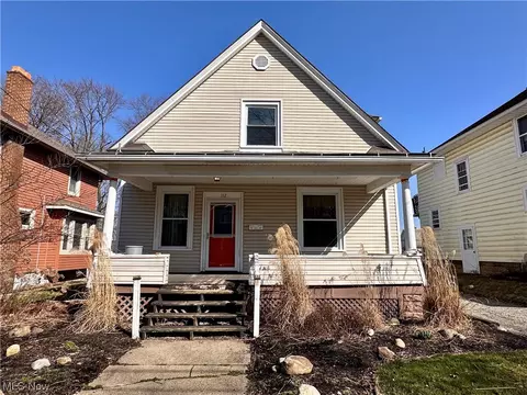 112 11th SW, Massillon, OH 44647