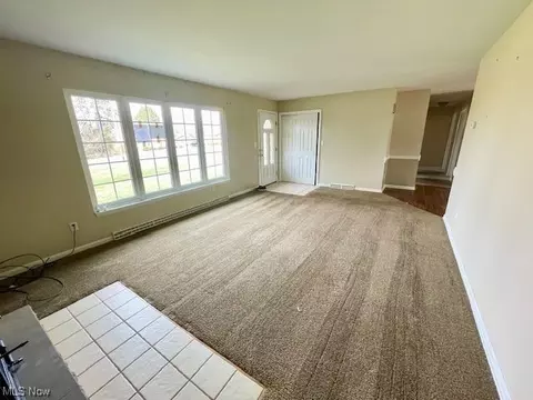 Living - 198 Clearview Ave, Wheeling, WV 26003 photo 3 of 4