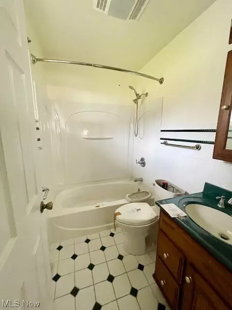 Bath - 198 Clearview Ave, Wheeling, WV 26003 photo 3 of 3
