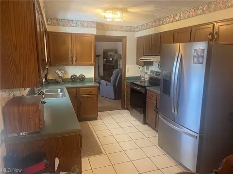 Kitchen - 5517 Tracy Dr, Boardman, OH 44512 photo 1 of 1