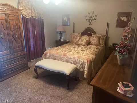 Bedroom - 5517 Tracy Dr, Boardman, OH 44512 photo 1 of 5