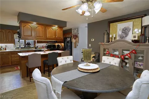 Dining - 4061 Marks, Rootstown, OH 44272 photo 2 of 3