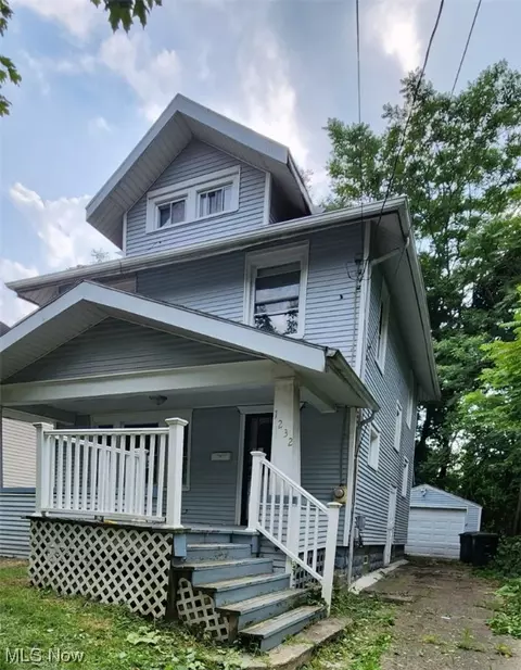 1232 Pondview, Akron, OH 44305