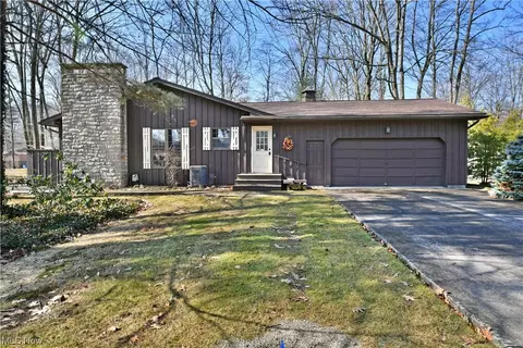 265 Rosewae Ave, Cortland, OH 44410