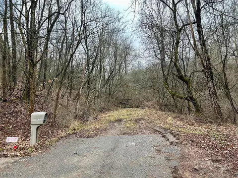 Caro Lane, Marietta, OH 45750