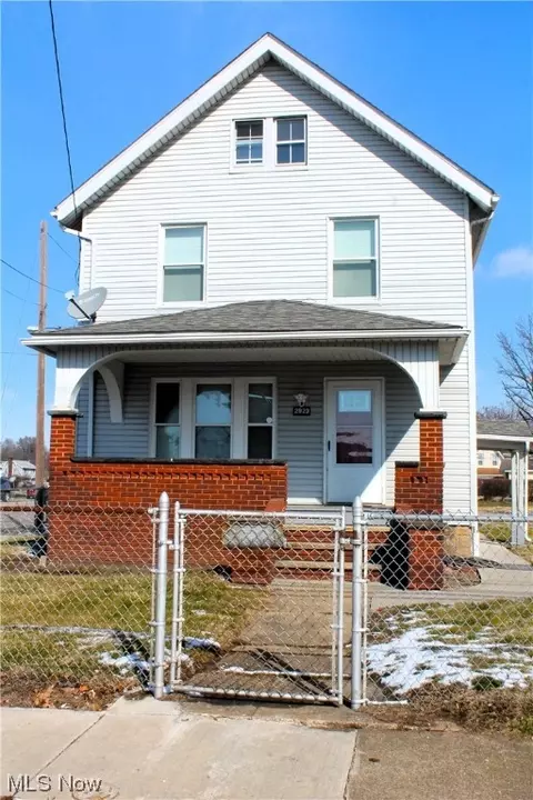 2923 12th NW, Canton, OH 44708
