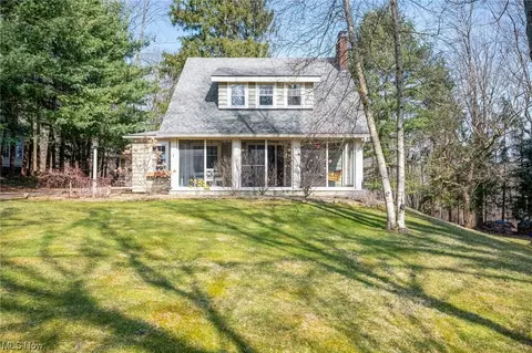 38575 Miles Rd, Chagrin Falls, OH 44022