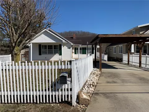 15139 State Route 213, Hammondsville, OH 43930