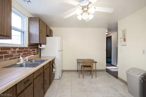 Kitchen - 6322 Ledgebrook Dr, Brook Park, OH 44142 photo 2 of 3