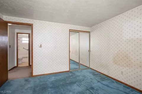Bedroom - 6322 Ledgebrook Dr, Brook Park, OH 44142 photo 2 of 2