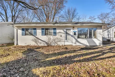 518 Stanford Ave, Elyria, OH 44035
