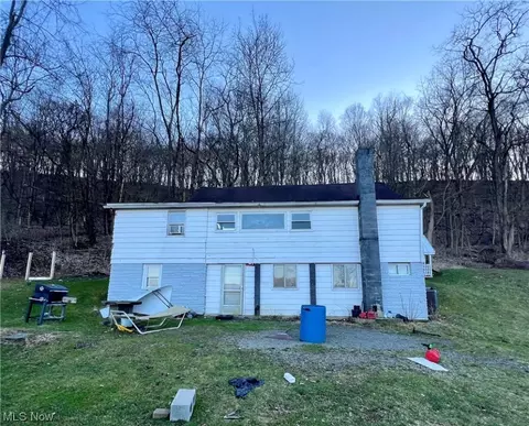 130 Wall St, Weirton, WV 26062