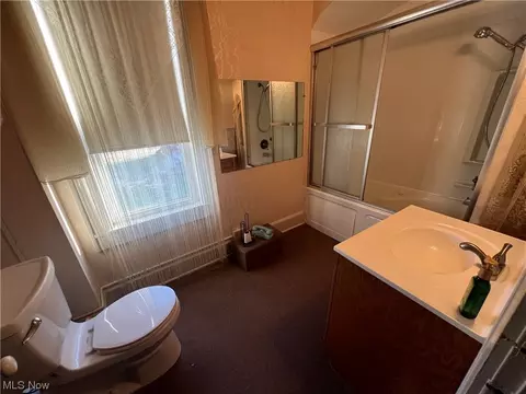 411 E 3rd St, Dover, OH 44622 photo 15