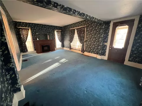 411 E 3rd St, Dover, OH 44622 photo 6