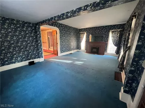 411 E 3rd St, Dover, OH 44622 photo 5