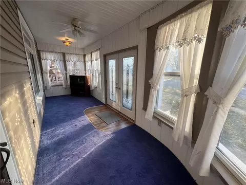 411 E 3rd St, Dover, OH 44622 photo 4