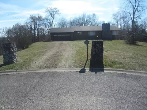 120 Kingman, Marietta, OH 45750