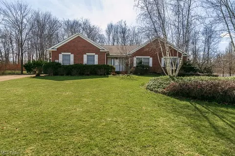 11324 Somerset Trl, Concord, OH 44077