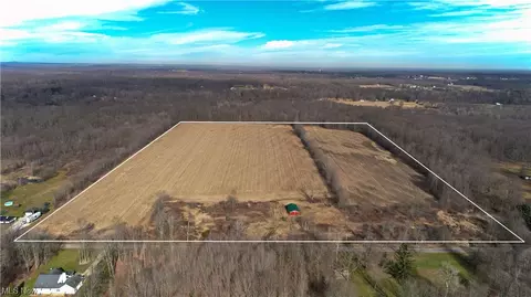 4672 Shanks Phalanx, Southington, OH 44470