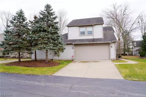 303 N Linden Ct, Warren, OH 44484