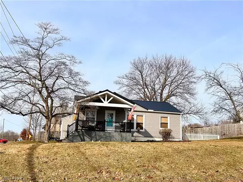 13574 Seco Blvd, Burton, OH 44021