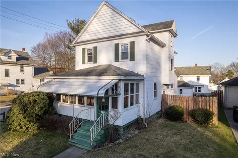 109 24th NW, Barberton, OH 44203
