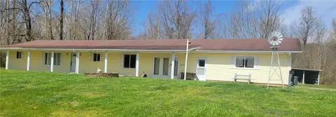 2536 E State Route 266, Stockport, OH 43787