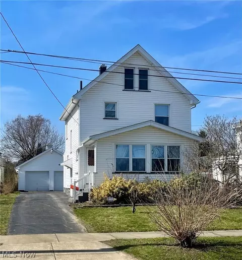 132 N Brockway, Youngstown, OH 44509