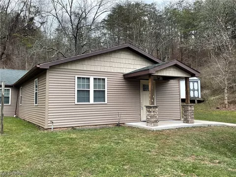 2295 Enterprise, Palestine, WV 26160