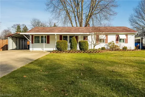 7375 Wainwright Dr, North Ridgeville, OH 44039