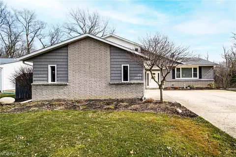 10 Cortland Cir, Geneva, OH 44041