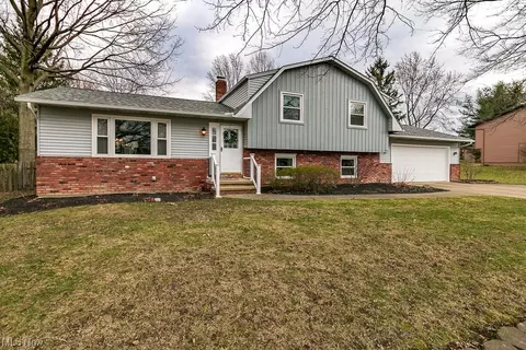 7511 Belvedere Dr, Mentor, OH 44060