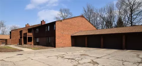 14801 Winding, North Royalton, OH 44133