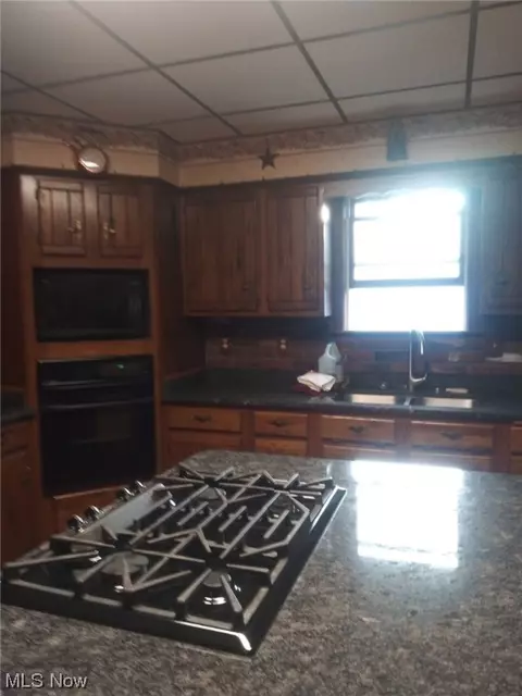 Kitchen - 59010 Wright Rd, Barnesville, OH 43713 photo 1 of 4