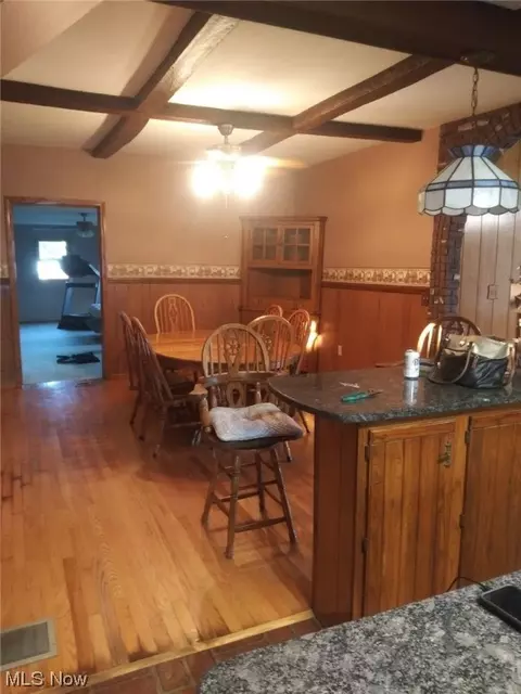 Kitchen - 59010 Wright Rd, Barnesville, OH 43713 photo 4 of 4