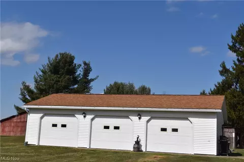 Exterior - 59010 Wright Rd, Barnesville, OH 43713 photo 3 of 4