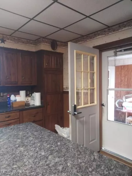 Kitchen - 59010 Wright Rd, Barnesville, OH 43713 photo 3 of 4