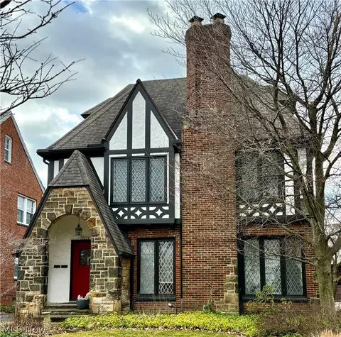 19234 Winslow Rd, Shaker Heights, OH 44122