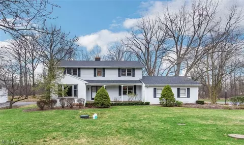 3467 Lawton Ln, Pepper Pike, OH 44124