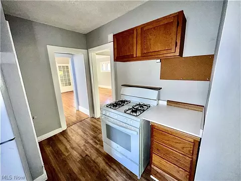 Kitchen - 45 E 211th, Euclid, OH 44123 photo 1 of 3
