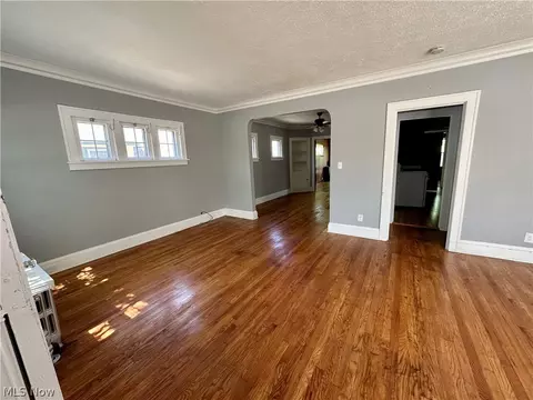 Living - 45 E 211th, Euclid, OH 44123 photo 2 of 10