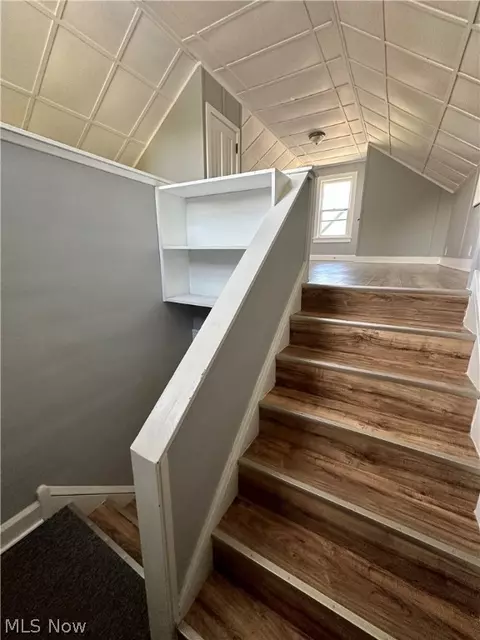 Entry Way - 45 E 211th, Euclid, OH 44123 photo 5 of 6