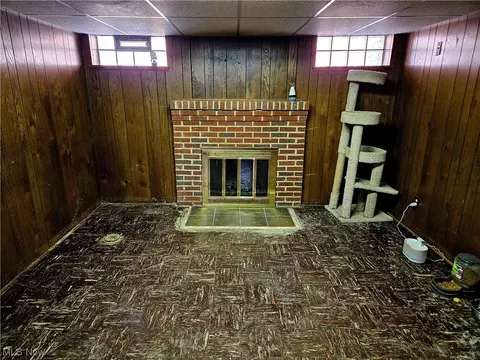 Living - 6710 Gilbert Ave, Parma, OH 44129 photo 4 of 4