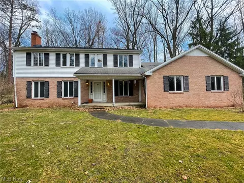45 Redfern, Youngstown, OH 44505