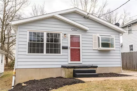 1048 Austin Ave, Akron, OH 44306