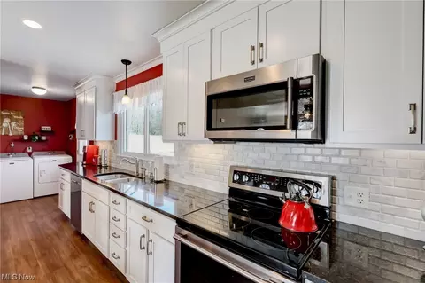 Kitchen - 68 Abbott St, Wakeman, OH 44889 photo 3 of 4