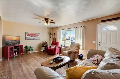 Living - 68 Abbott St, Wakeman, OH 44889 photo 3 of 3